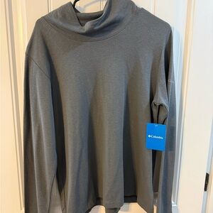 Columbia Men's Turtleneck Sweater in Gray